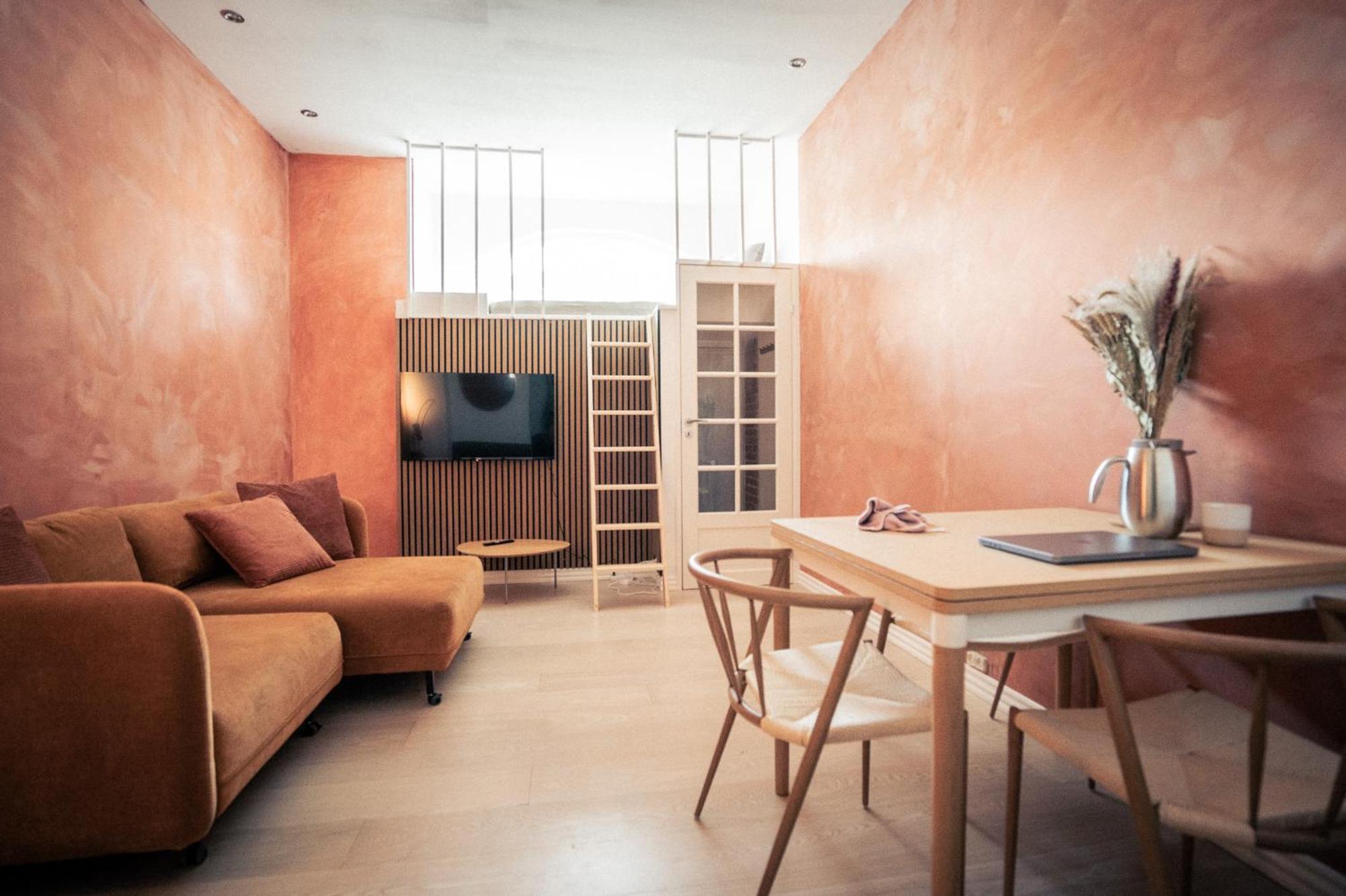 Spacious With Amazing Loft Copenhague